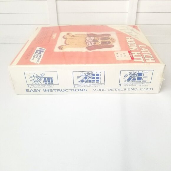 "RARE Vtg National Yarn Crafts Puppy Designer Collection Latch Hook Kit 20"x27" - Picture 2 of 5